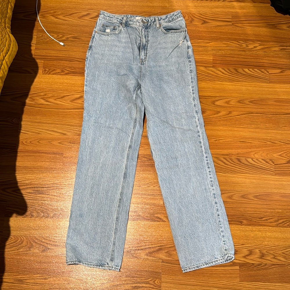 PacSun boyfriend jeans.